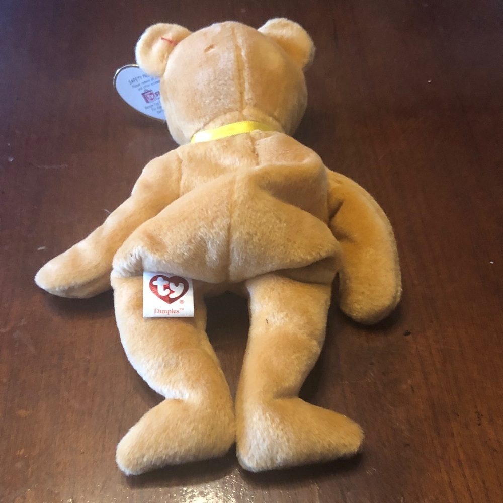 Dimples the Bear, a Ty Beanie Baby. "Ty store exclusive" item. - Picture 3 of 6